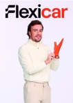 Foto de Fernando Alonso se pone al volante de un buggy en el nuevo spot de Flexicar