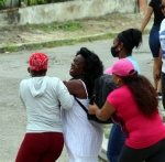 Foto de Liberan a líder de las Damas de  Blanco, Berta Soler, tras 26 horas detenida