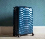 Foto de Wheeled luggage for travelers of all kinds