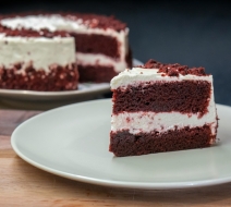 Receta de Torta de Red Velvet por Cafetería Almería BR