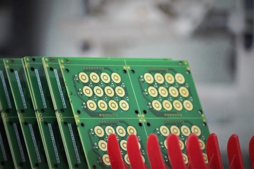 ¿Cuáles son las diferentes etapas en la fabricación de pcb?