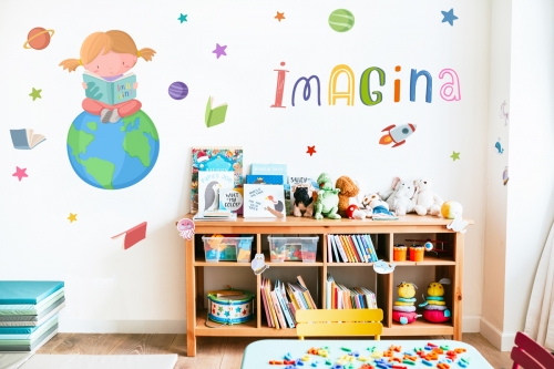 StarStick Revoluciona la Decoración Escolar con su Nueva Colección de Stickers y Murales Educativos