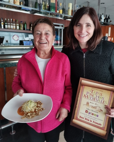 Julia Medrano vuelve a reinar en el Concurso de Pinchos y Tapas Medievales de Almazán