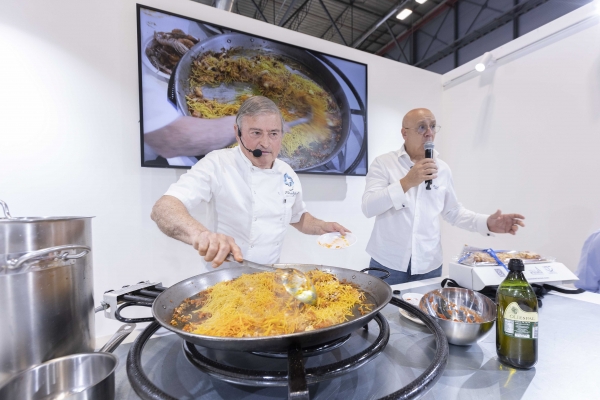 La fideuà de Gandia, atractivo culinario en Fitur y Madrid Fusión 2025