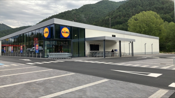 Lidl impulsa la economía catalana: 1.400 millones de euros al PIB y 28.000 puestos de trabajo, según PwC