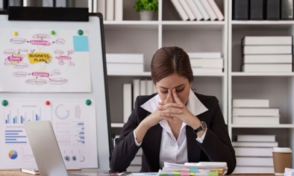 Cómo evitar el burnout trabajando remotamente en la actualidad