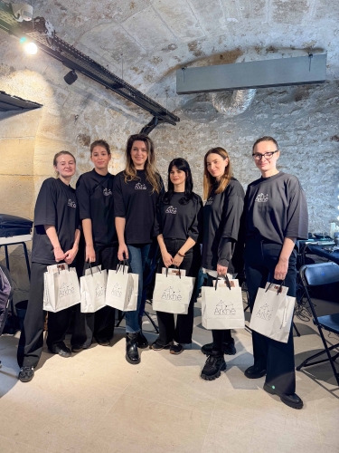 Arkhé Cosmetics, peluquería oficial del desfile de Sonia Carrasco en la Paris Fashion Week 2025