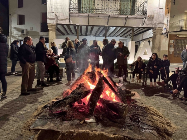 Juan Luis Recio lanza 'Compostela por detrás', un recorrido poético por las sombras y luces de Santiago