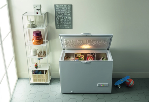 Indesit te ayuda a afrontar la ola de calor con su gama de congeladores horizontales convertibles