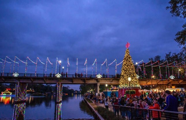 Explore Louisiana: tradiciones navideñas, hogueras y luces de ensueño 