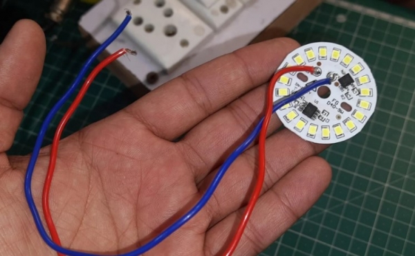 ¿Qué es un un LED PCB y que mejoras aporta?