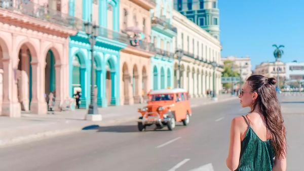 Turismo en Cuba cae 9.6 % en 2024 /Solo 2.2 millones de turistas visitaron la isla